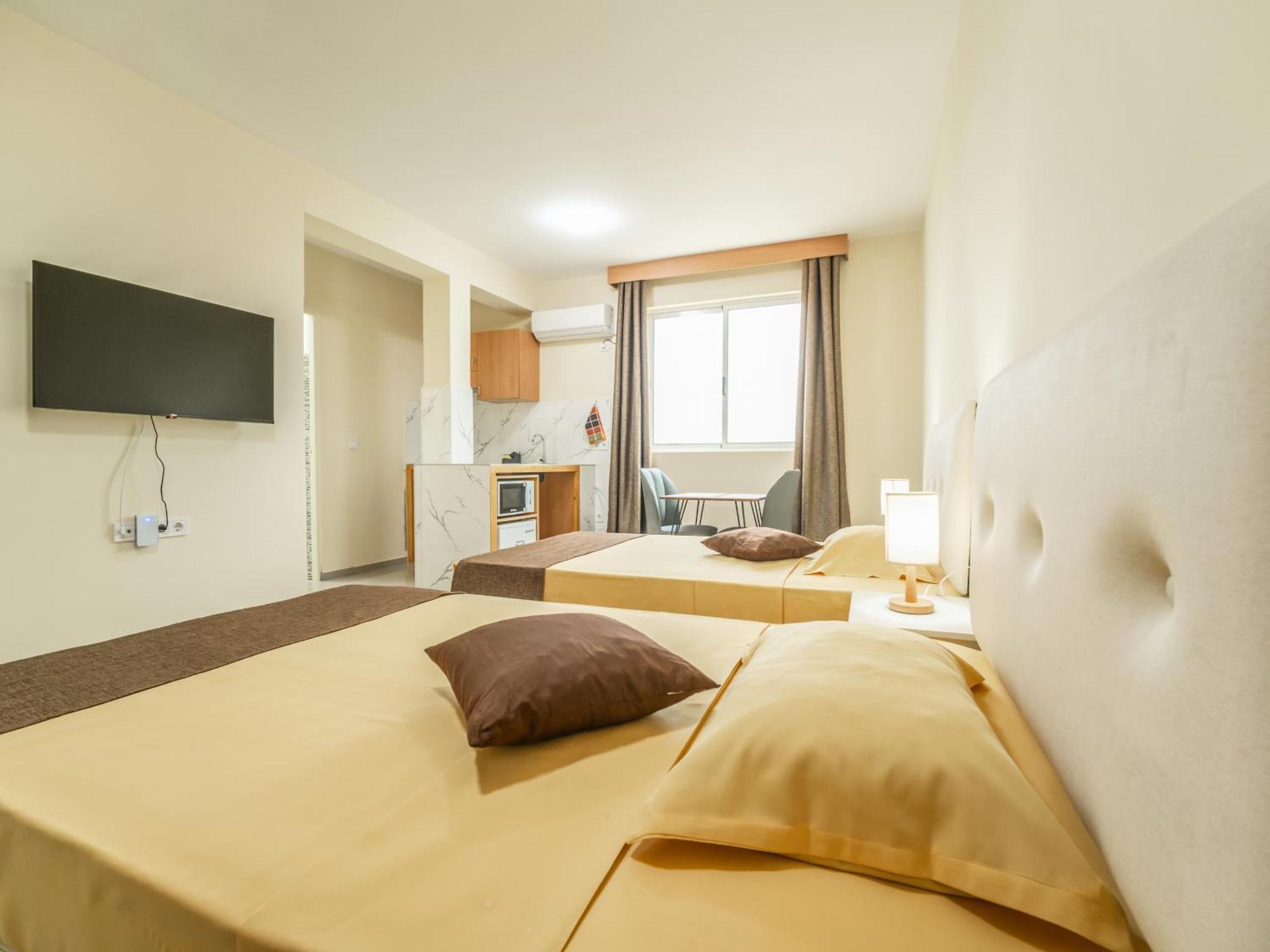 Residencial Liviamilena Apartment *